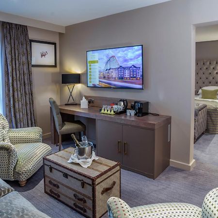 Boulevard Hotel Блекпул Екстериор снимка A suite at the hotel