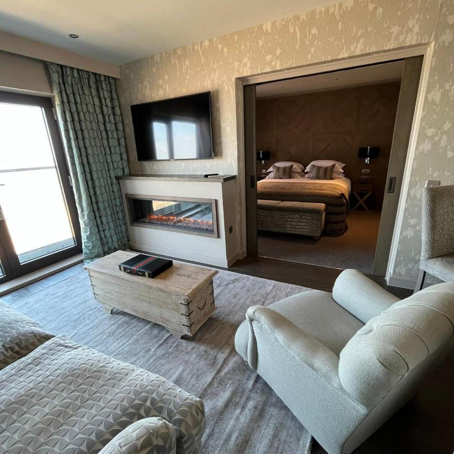 Boulevard Hotel Блекпул Екстериор снимка A suite at the hotel