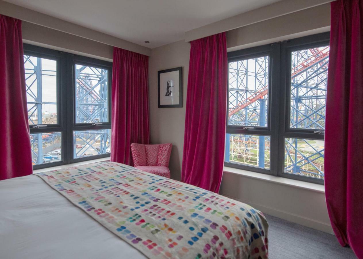 Boulevard Hotel Блекпул Екстериор снимка A bedroom at the hotel